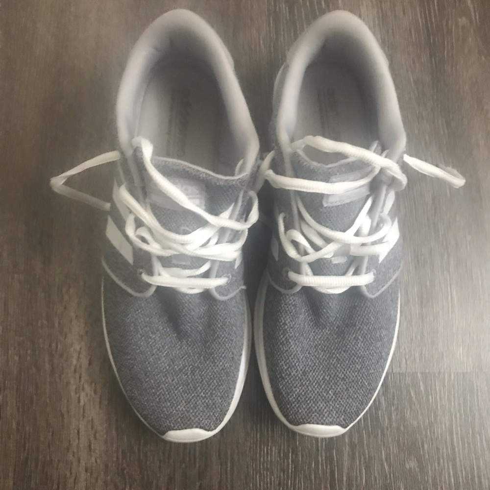 Adidas women’s cloud foam 91/2